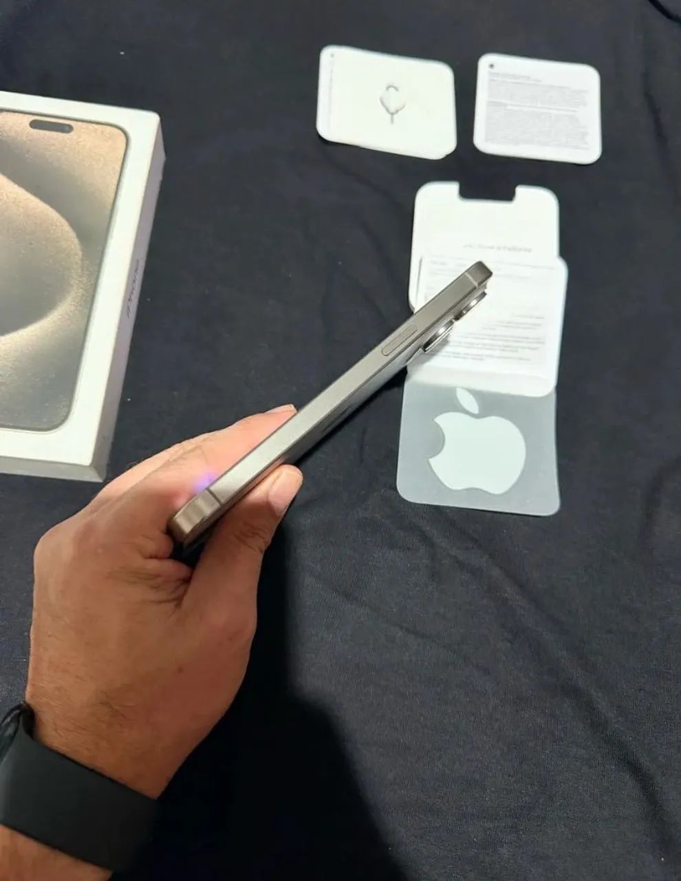 iPhone 15 Pro Max de 256gb bateria 85% - Foto 2