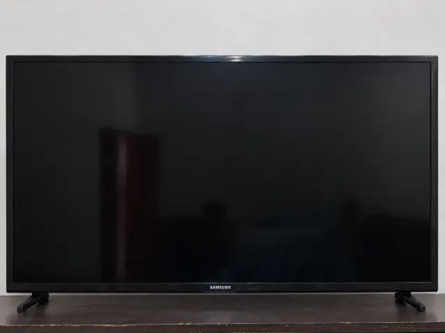 Smart TV Samsung 40'' LED (acompanha rack) - Foto 3