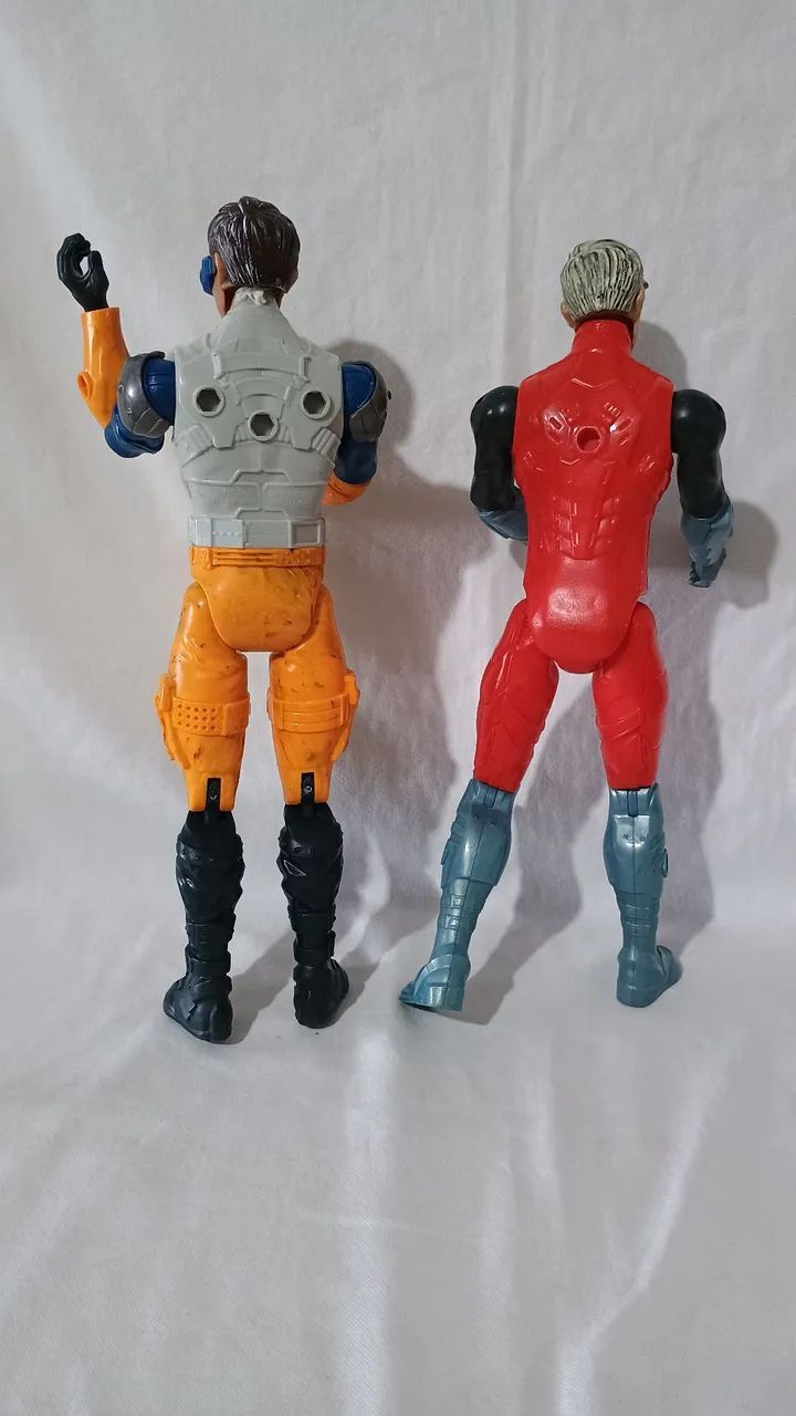 Dois bonecos Maxsteel  - Foto 5