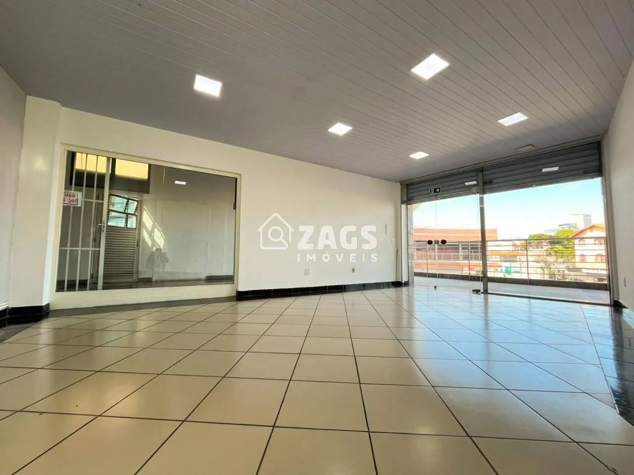 Loja para Aluguel com 68,00m² - Planalto/BH