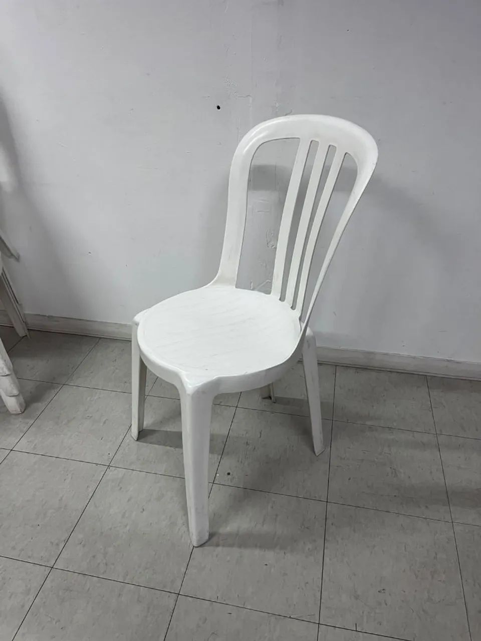 Cadeira de Plástico - Foto 3