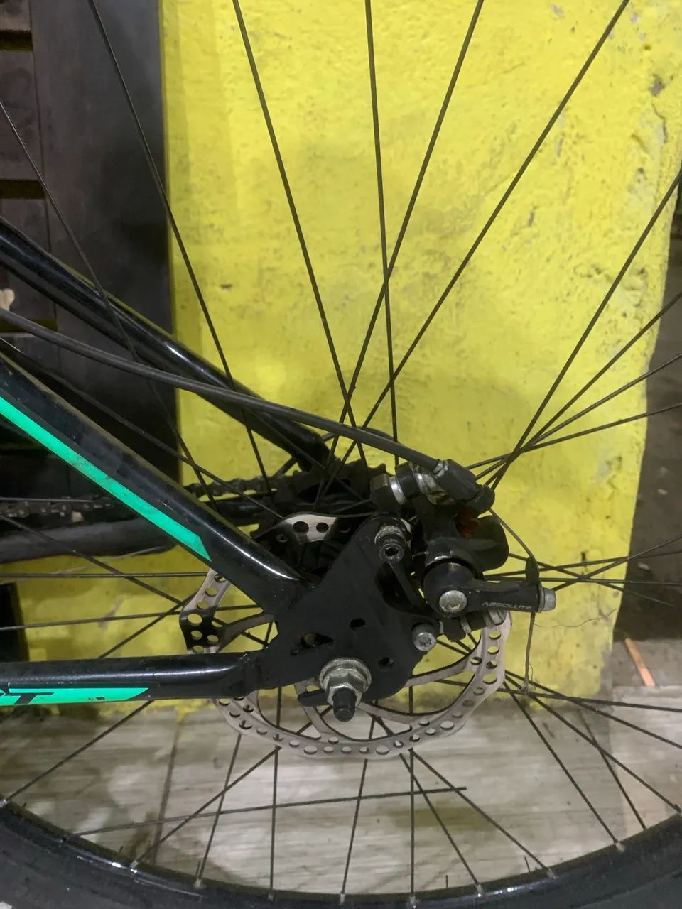 Bicicleta aro 29 marca KGT - Foto 3