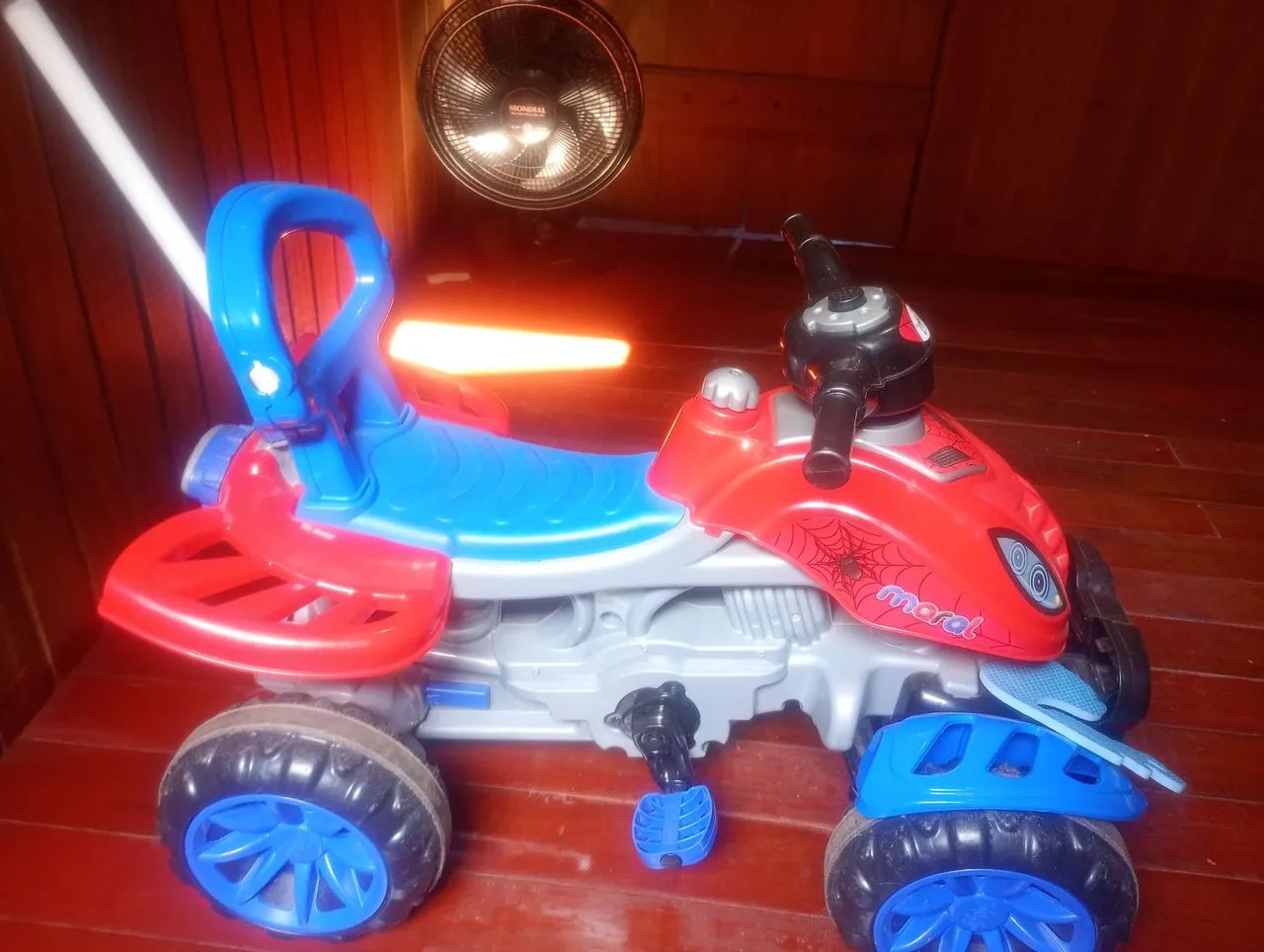 Vendo quadriciclo infantil  - Foto 2