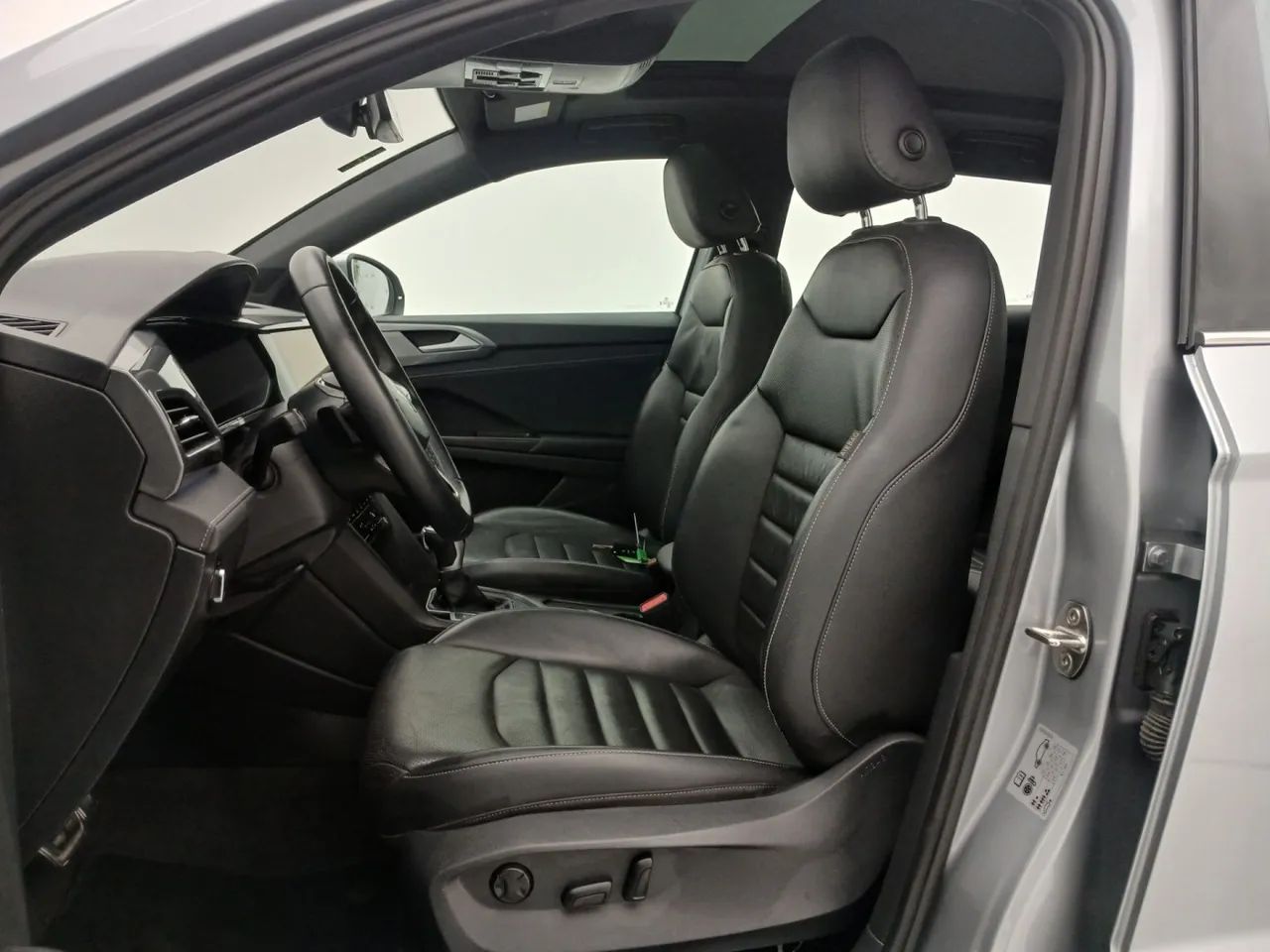Volkswagen Taos Highline 1.4 250 TSI Flex Aut., foto 16 de 18