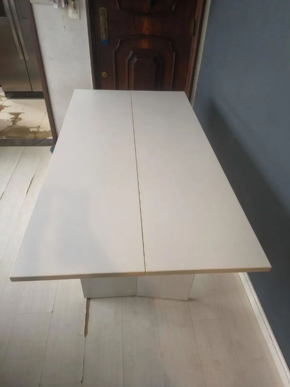 Mesa de madeira nobre com 1,60cm x 0,84cm - Foto 2