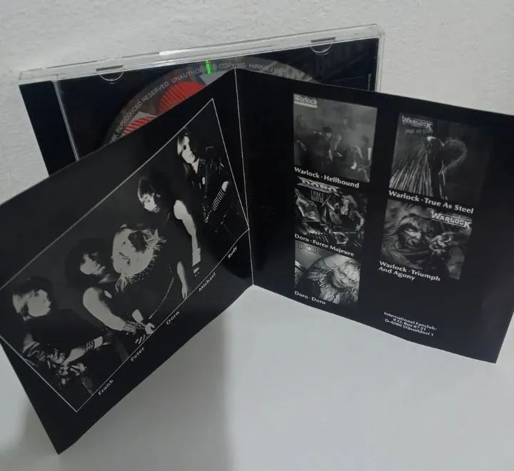 Cd Warlock - Burning the Witches - importado - Usado em excelente estado  - Foto 5
