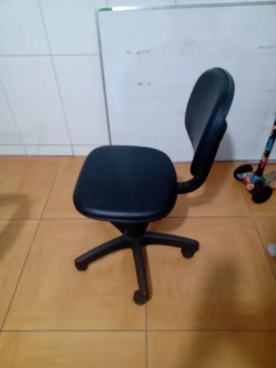 Mesa e cadeira de escritório  - Foto 4