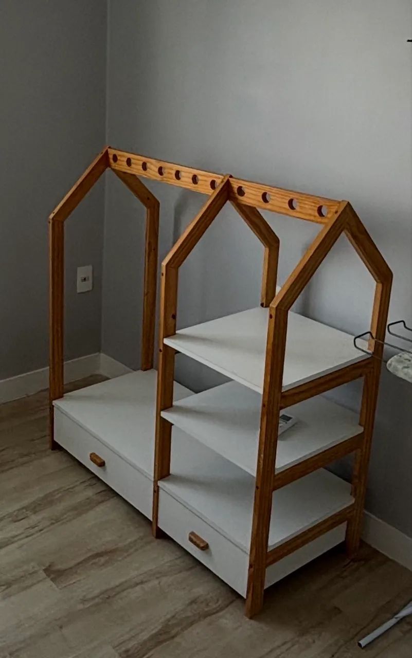 Guarda-roupa infantil 