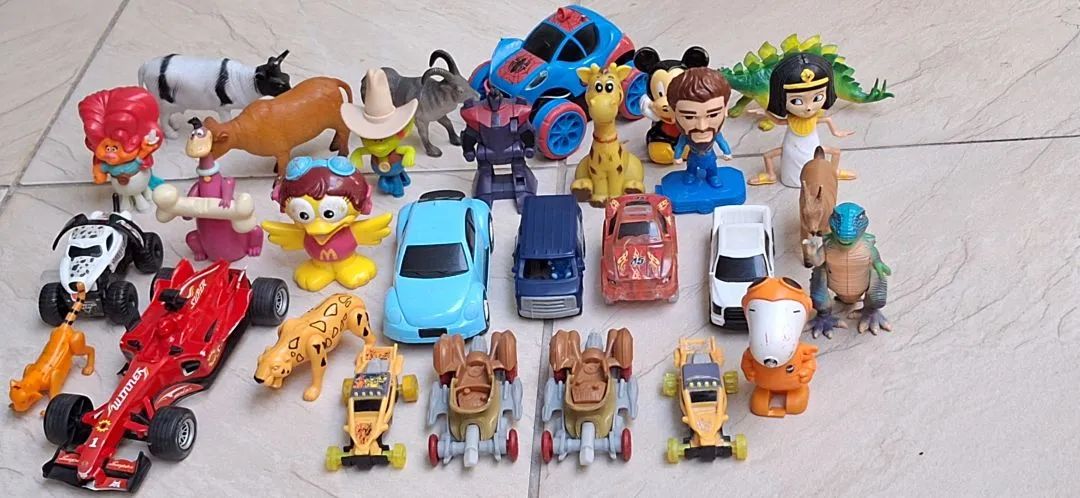 Brinquedos o lote.. - Foto 5
