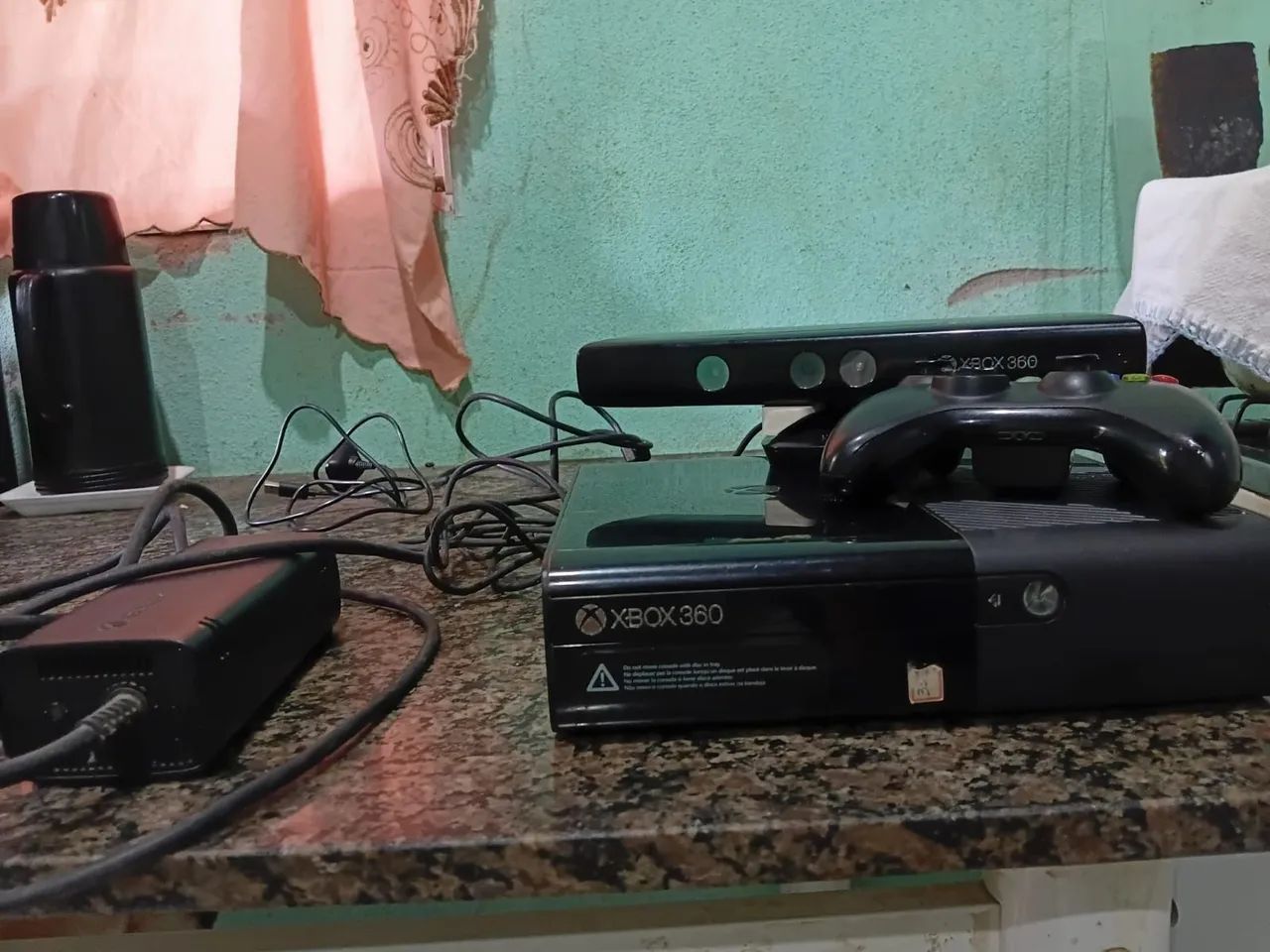 Xbox 360 original com Kinect e controle original recarregavel - Foto 5
