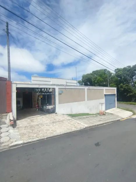 ~Casa no Parque Amazonas com ponto comercial