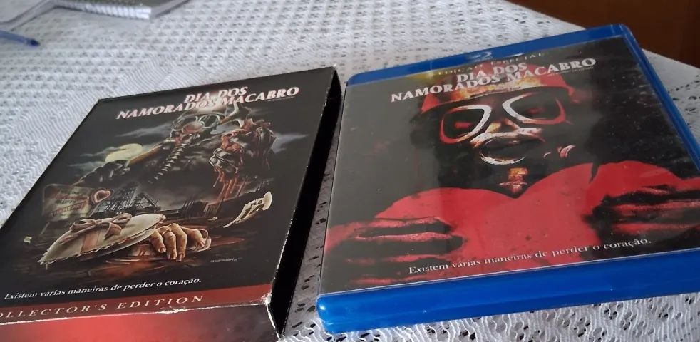 Blu-Ray Dia dos Namorados Macabro- Collectors Edition com Luva - Foto 2