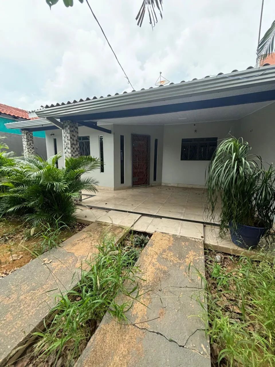 ALUGA-SE casa Cidade Jardim 