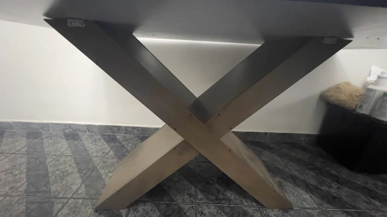 Mesa de jantar 1,60 x 90 semi nova - Foto 3