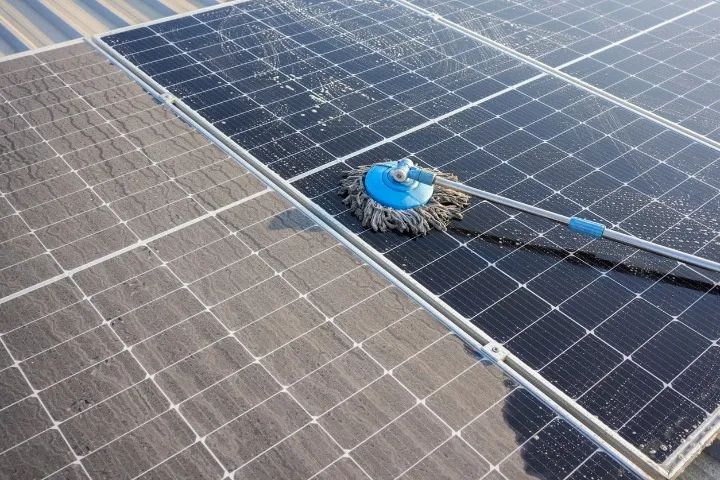 Lavador de placa solar