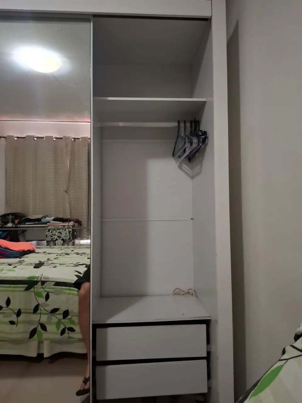 Guarda roupa em ótimo estado  - Foto 3