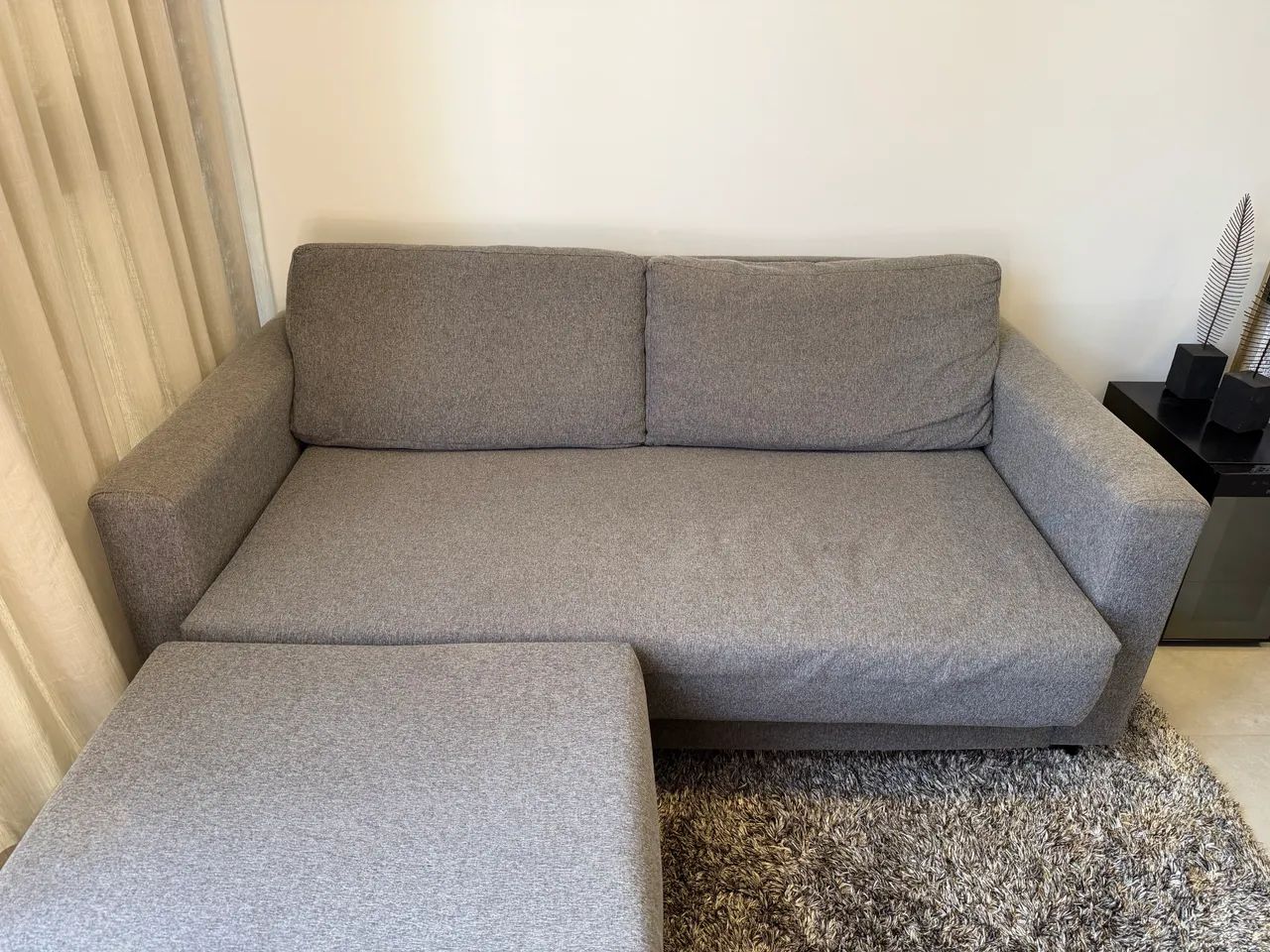 Sofá 3 Lugares + Puff Tok&Stok Muy Cinza - Foto 3