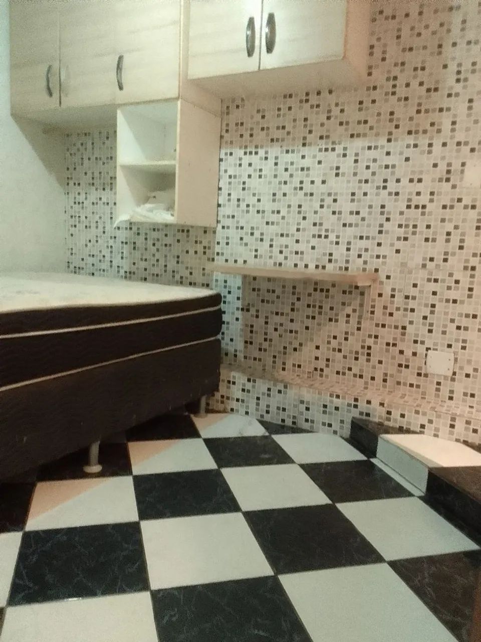 KITNET BEM LOCALIZADO 