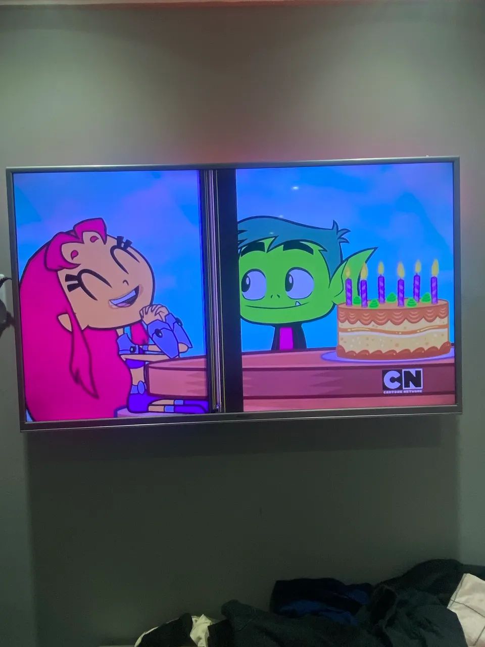 Vendo Smart tv semp 43 polegadas apenas com essas linhas - Foto 2