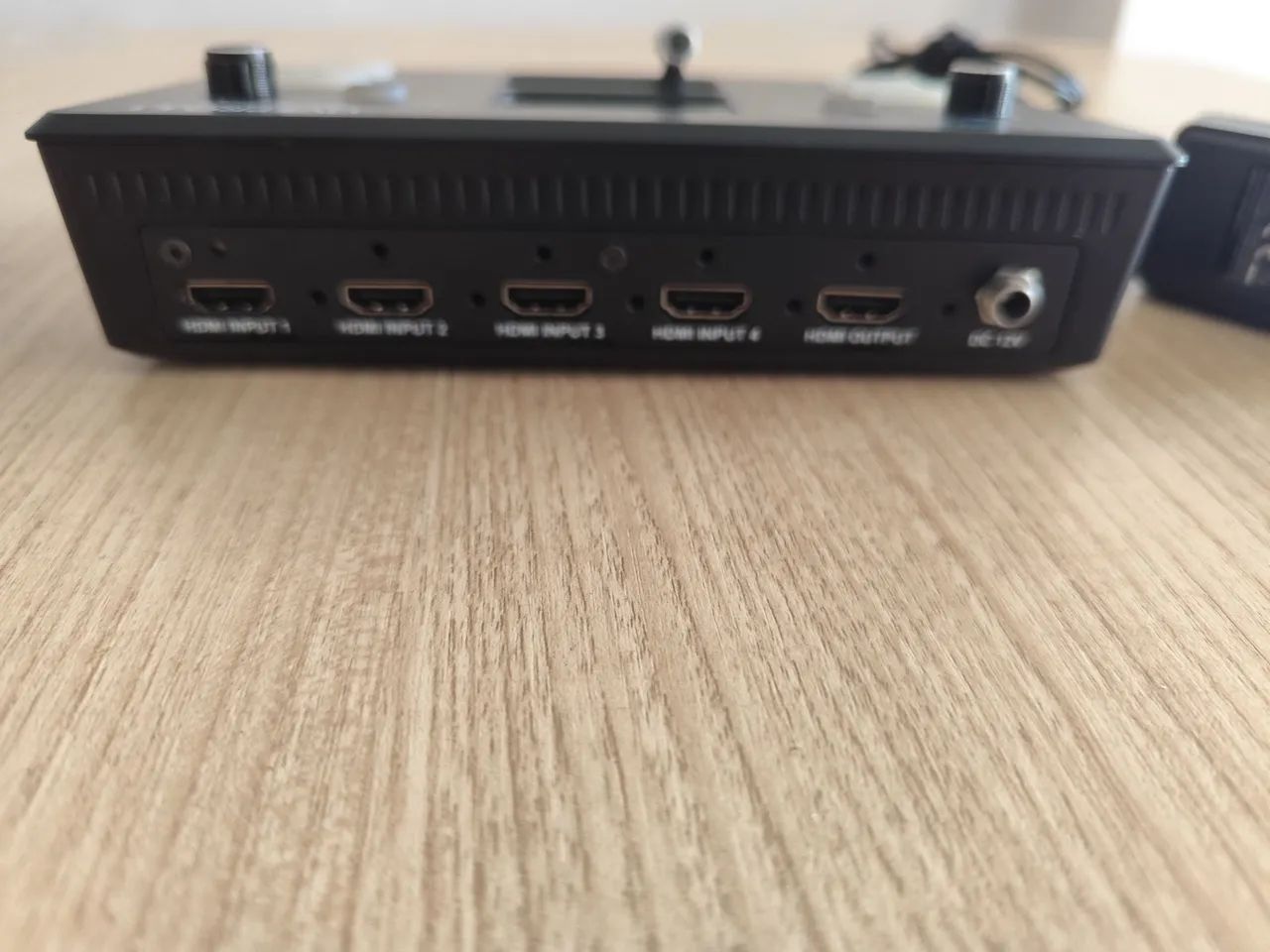 Switch Livepro L1 FEELWORLD - Foto 3
