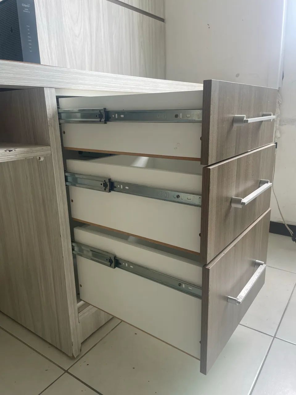 Mesa para Quarto com Painel para TV - Foto 3