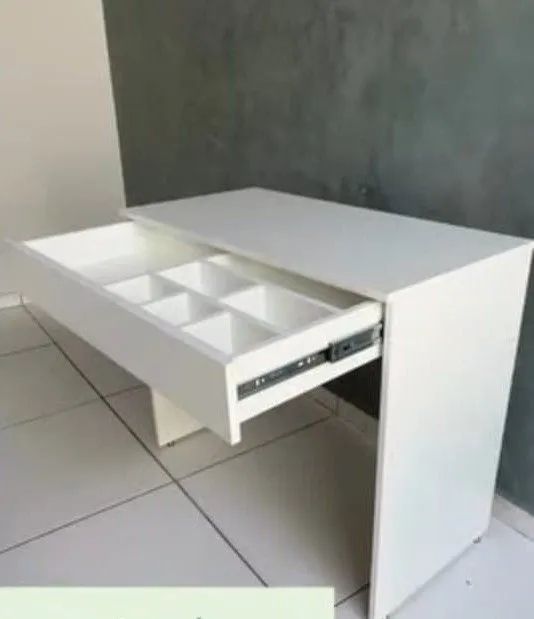 Mesa com gavetão  - Foto 3
