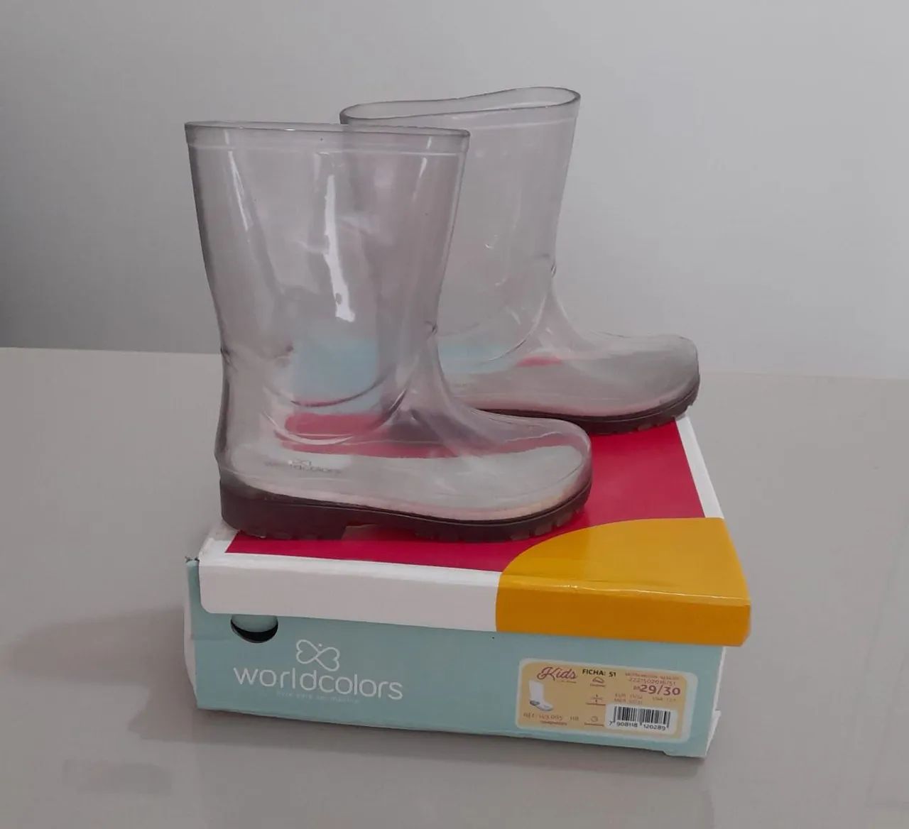 Bota original World Colors 20/30 (Bem Novinha)