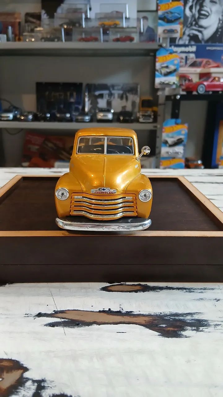 Chevrolet 3100, 1950. Escala 1:25. Da Maisto - Foto 2