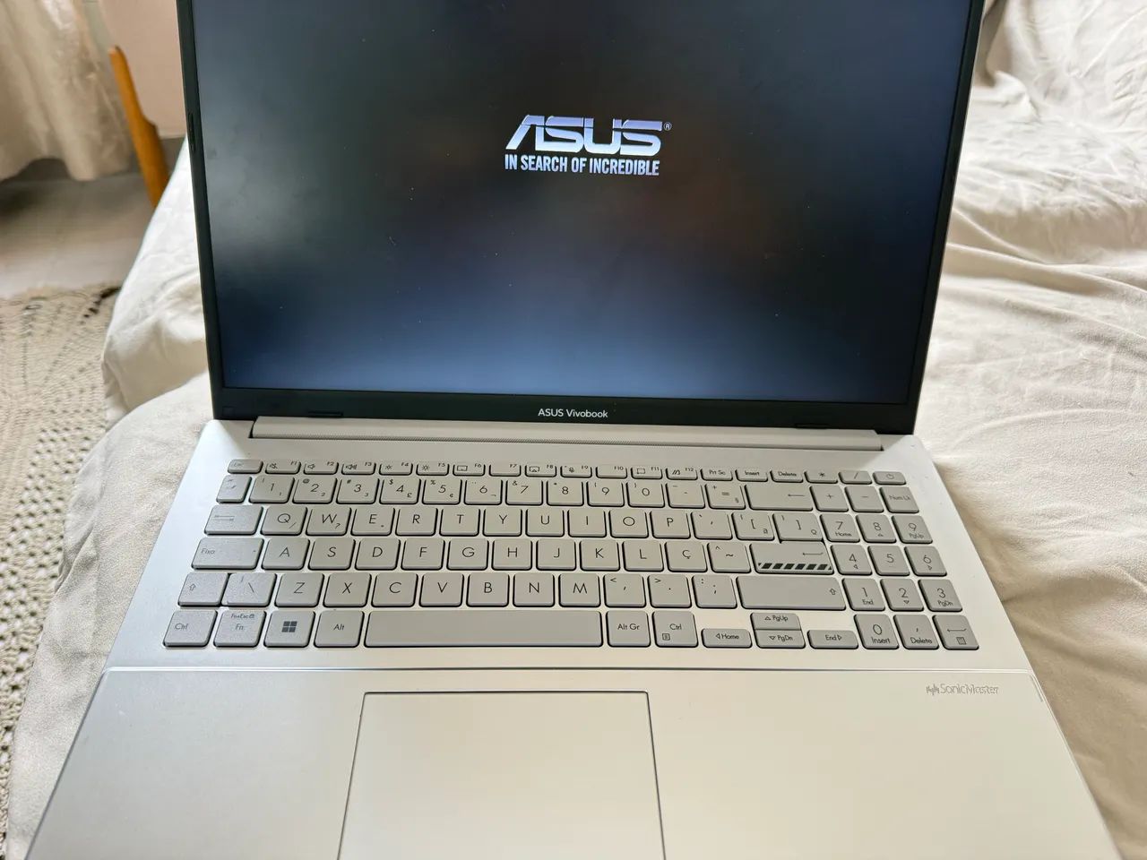 VENDO NOTEBOOK ASUS VIVOBOOK
