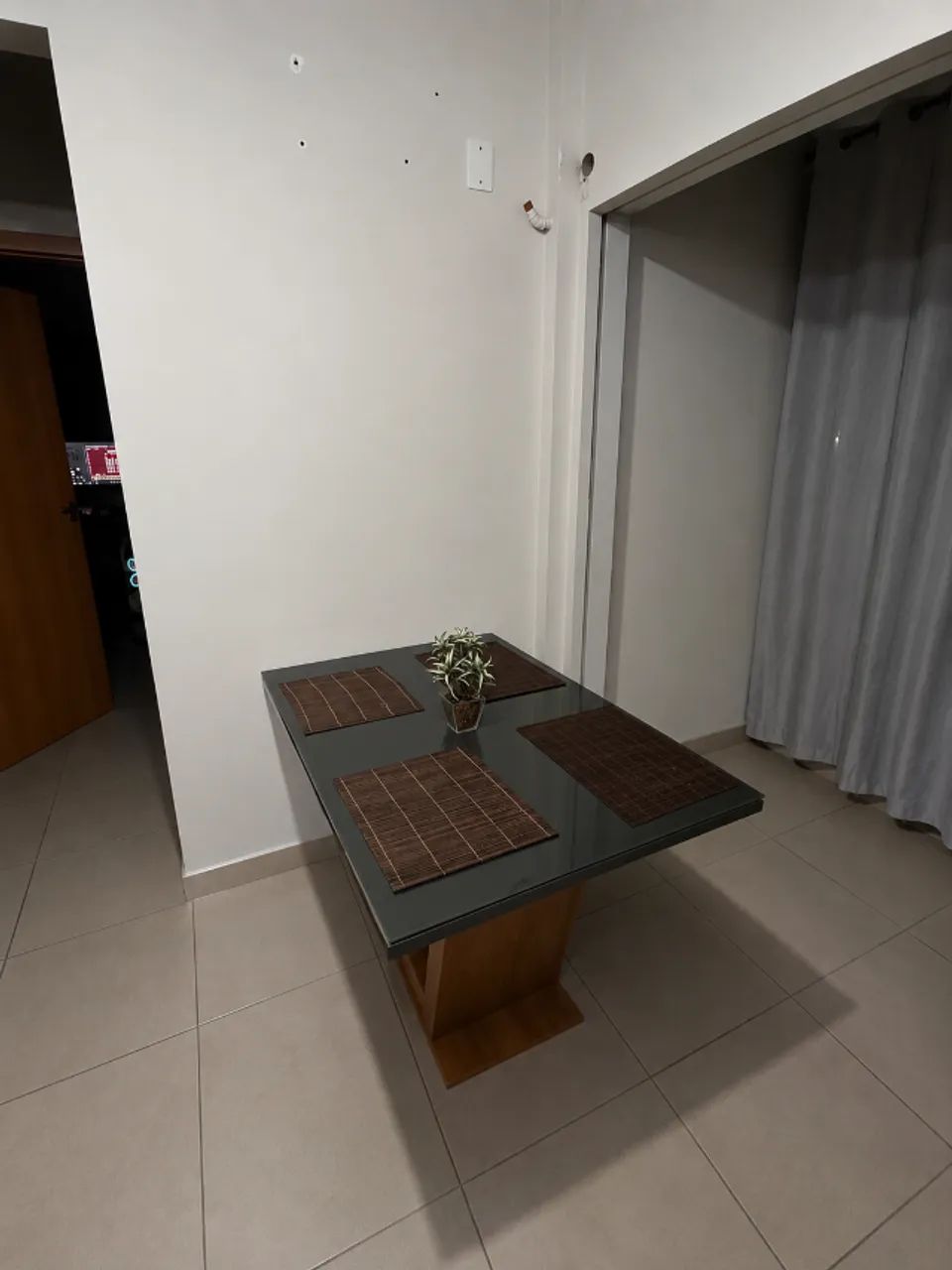 Mesa de Jantar - Vidro