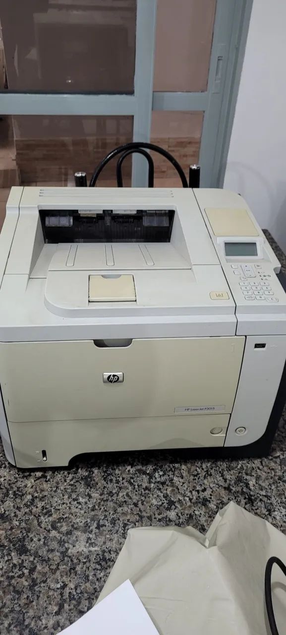 Impressora HP LaserJet P3015 