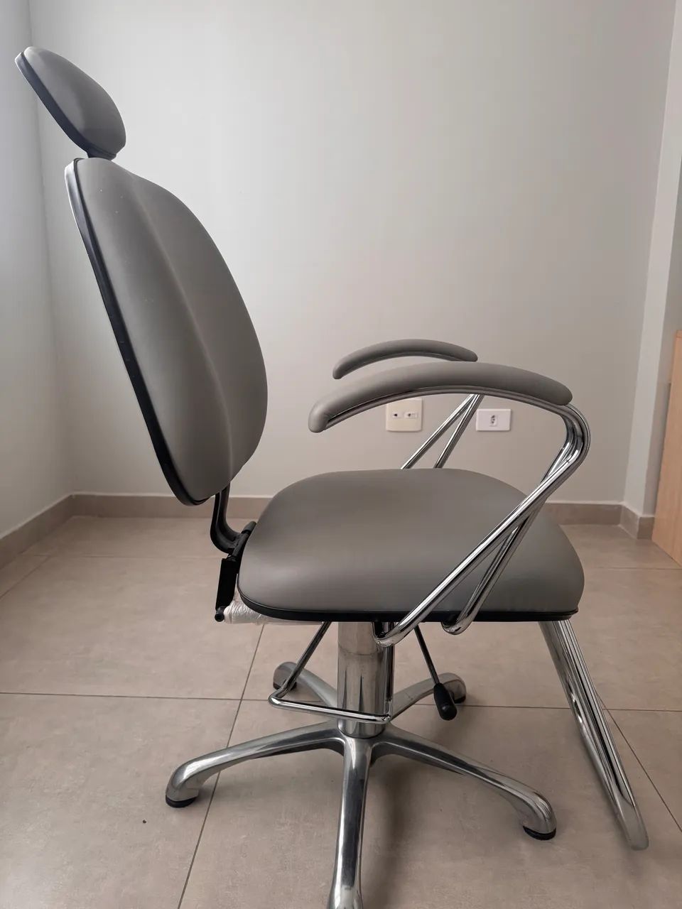CADEIRA PARA ESTÉTICA  - Foto 2