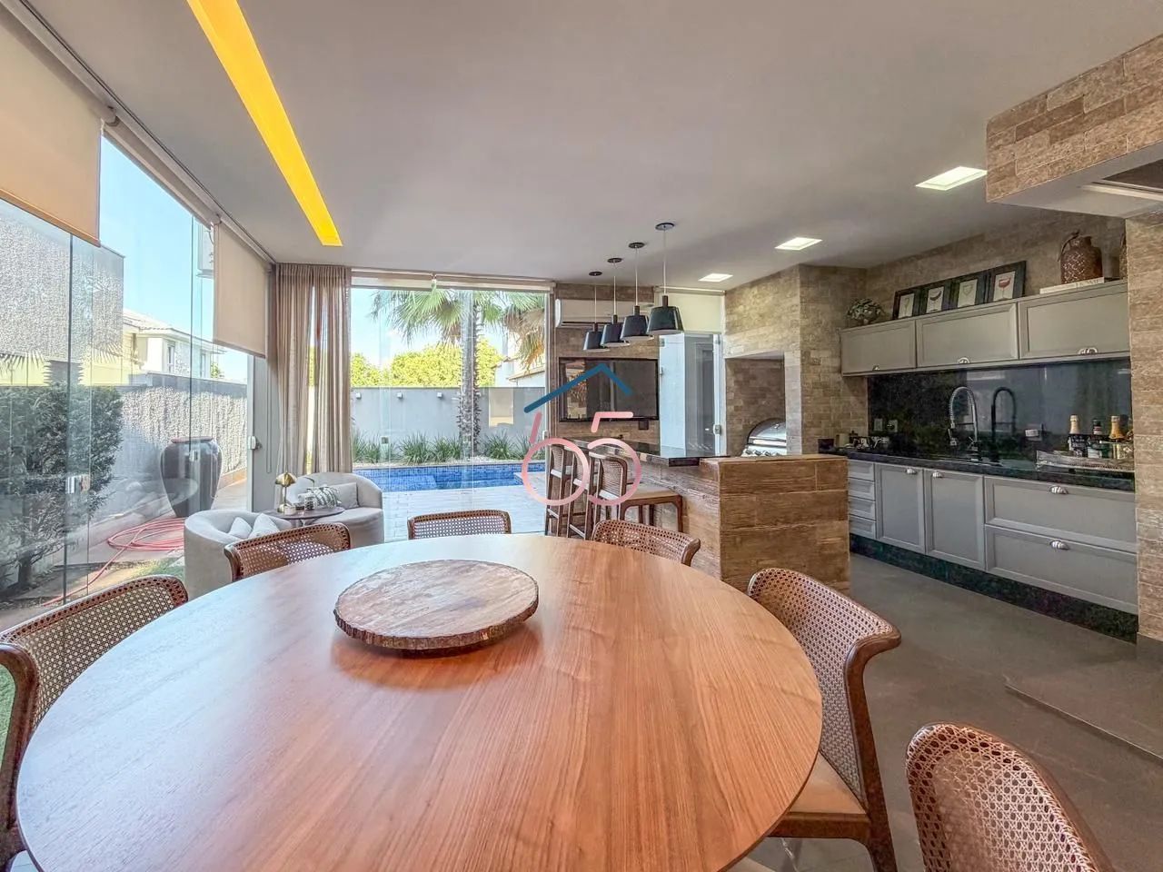 ALPHAVILLE II  RESIDÊNCIA DE LUXO MOBILIADA E DECORADA! - Foto 2