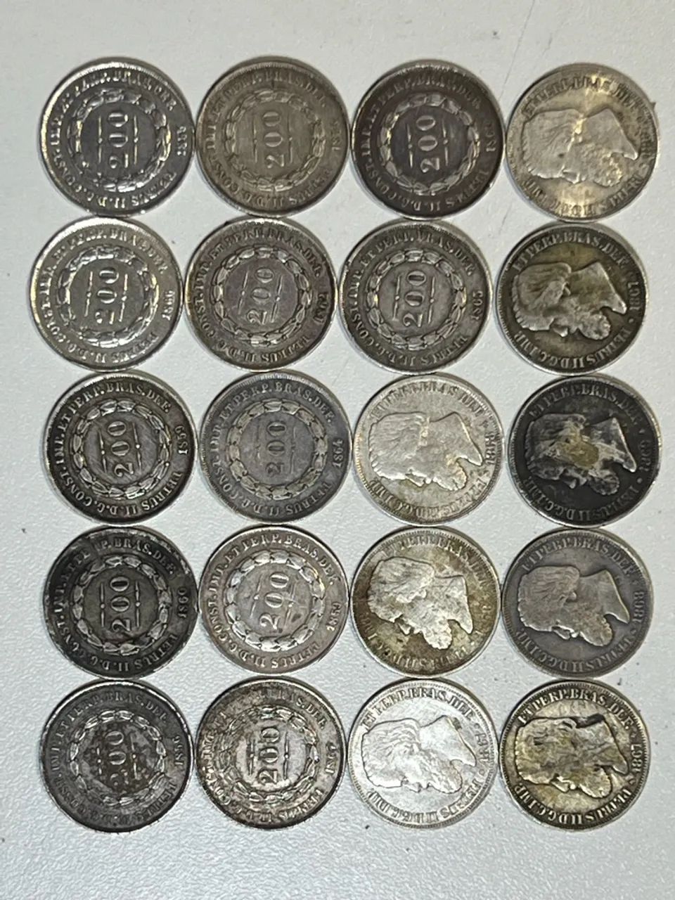 20 moedas do império de prata