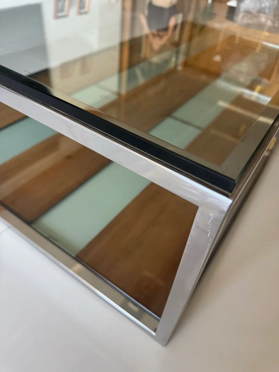 Mesa de centro vidro, madeira e inox - Foto 2