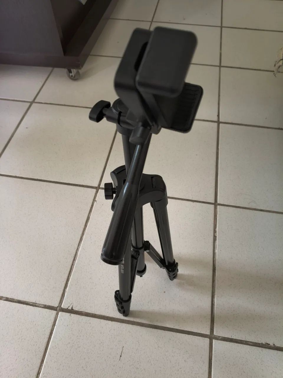 Tripé pra câmera digital e celular  - Foto 5