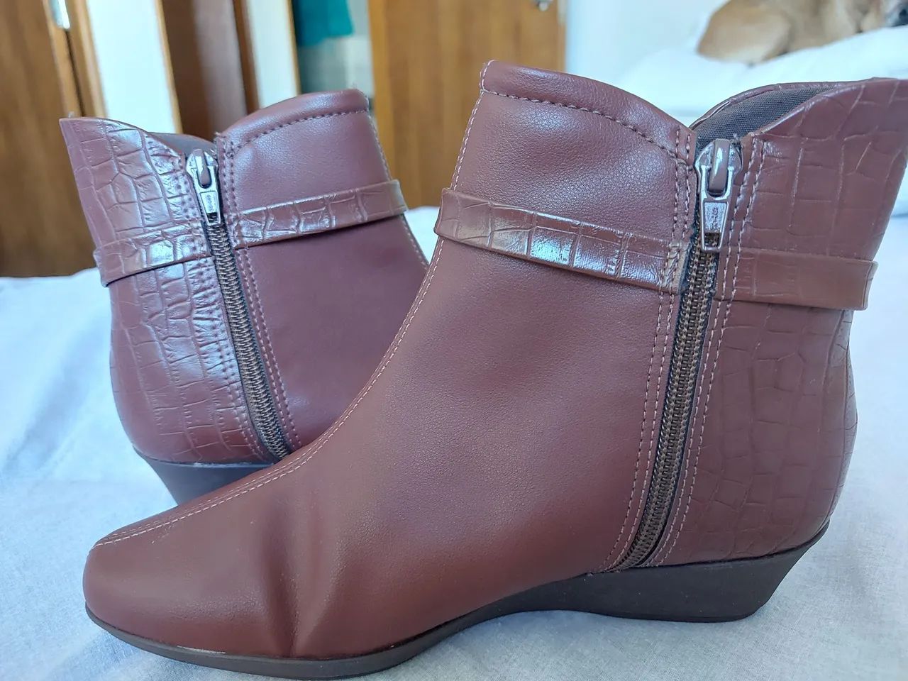 BOTA MARROM PICADILLY tam 34 - Foto 3