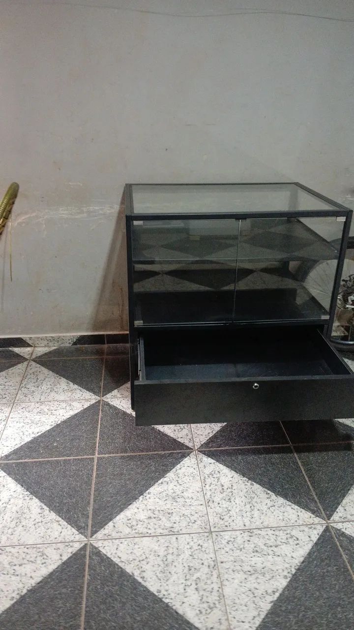 Vitrine Expositor Com Vidros 