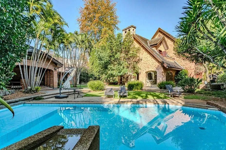 Casa com 5 Quartos à Venda, Morumbi - São Paulo