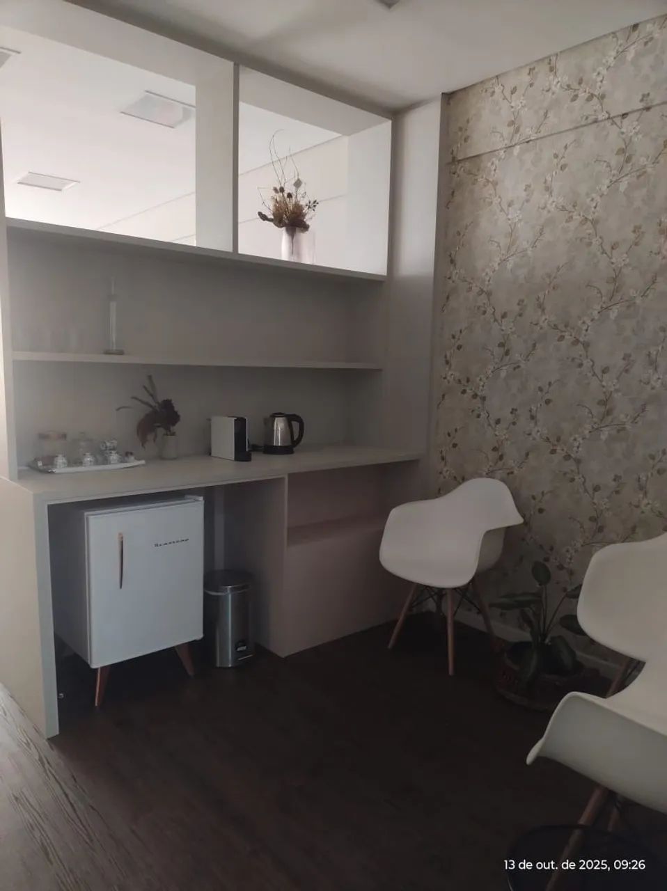 Sala mobiliada pronta para uso. Excelente localização  - Foto 5