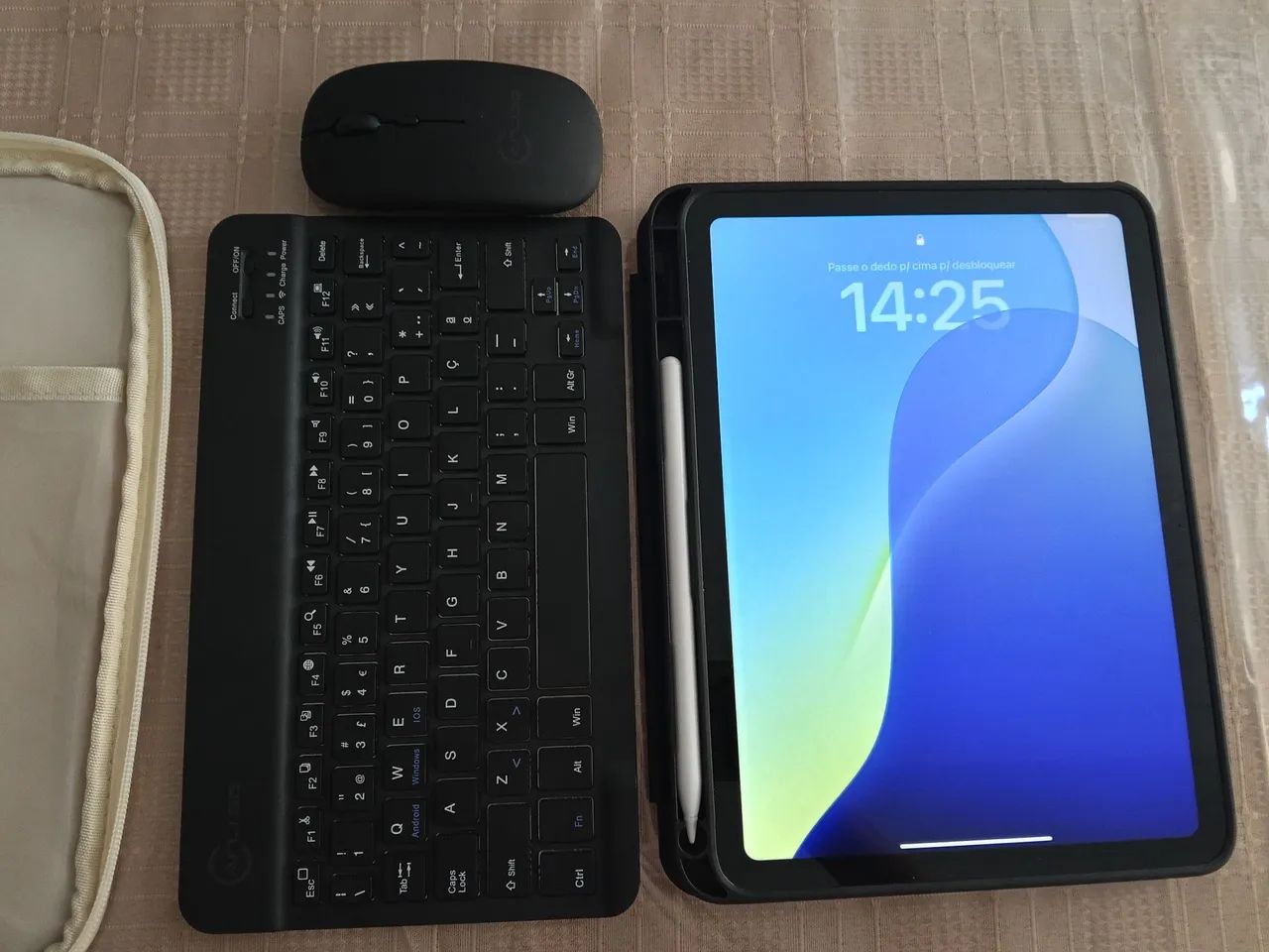iPad 10ª Geração 64GB, com caneta, teclado e mouse. - Foto 4
