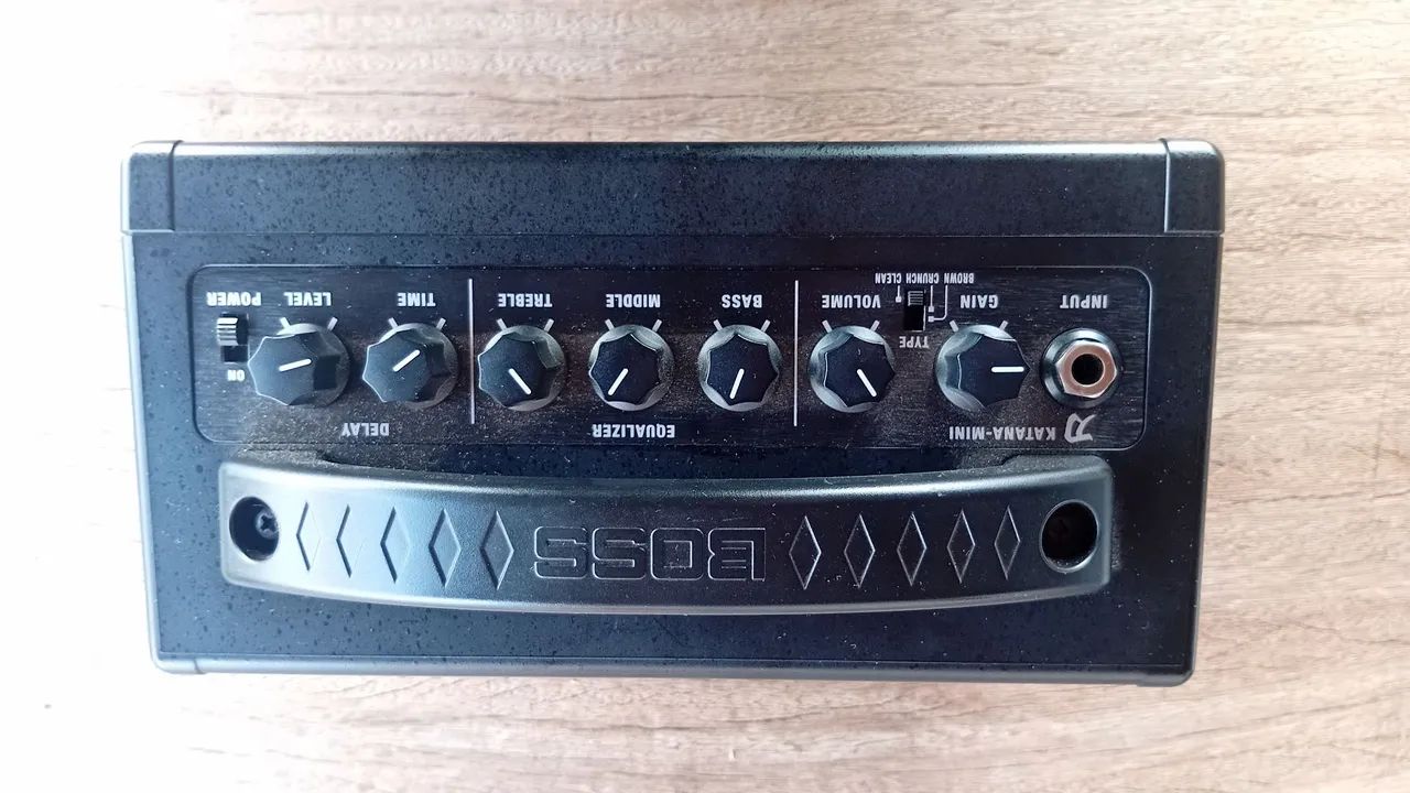 Amplificador Guitarra Boss Katana Mini - Foto 4