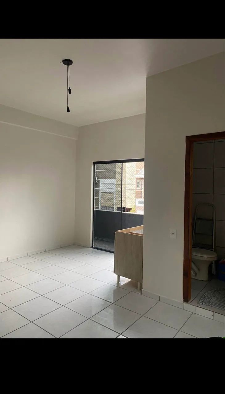 Alugo apto de 1 quarto 