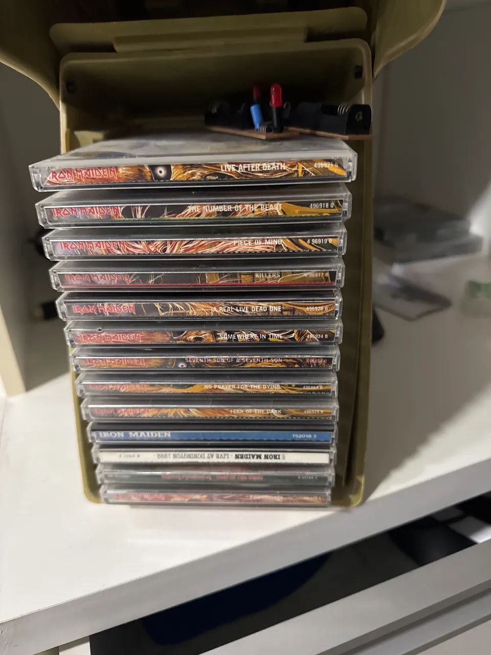 Eddie head Iron maiden + cds  - Foto 2