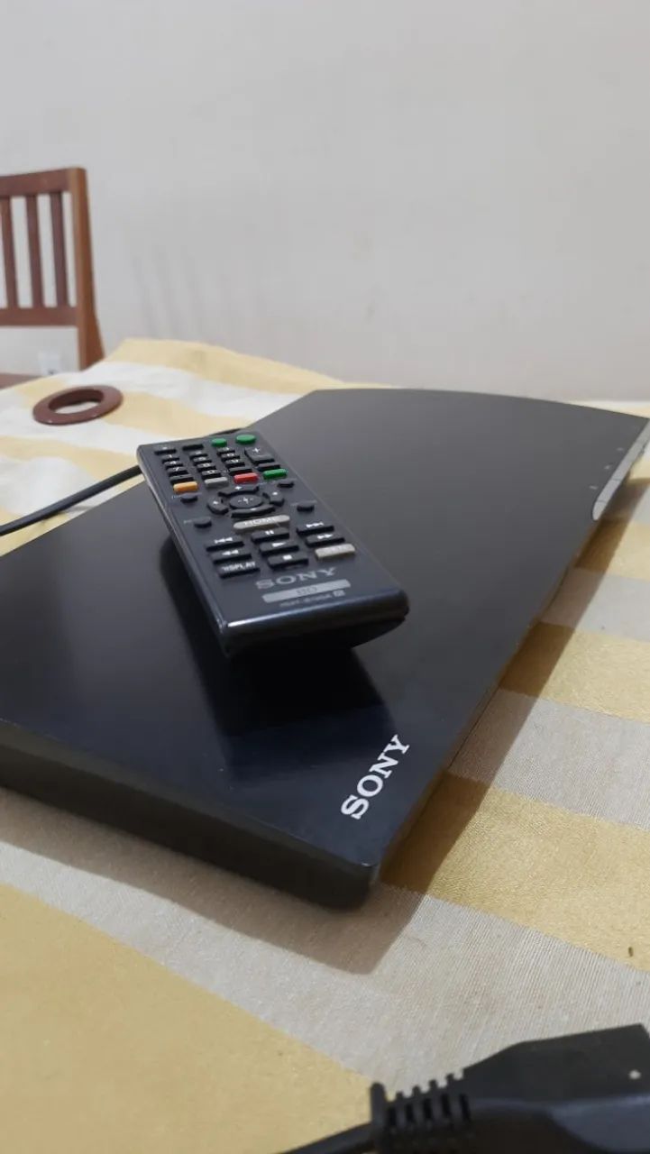 Blu-ray Sony s390 + controle funcionando normalmente.