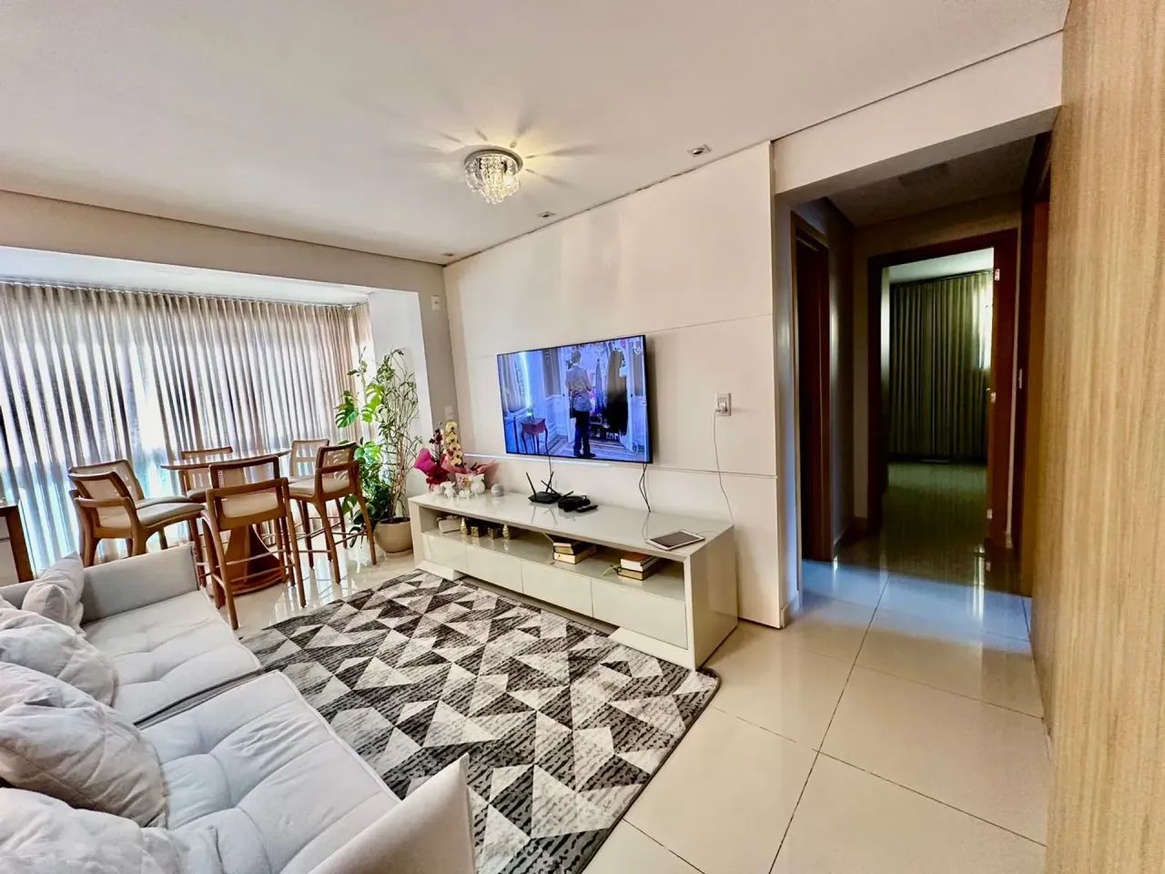 Apartamento com 115 m2, 3 suítes, 2 vagas paralelas, mobiliado e decorado (oportunidade) - Foto 3