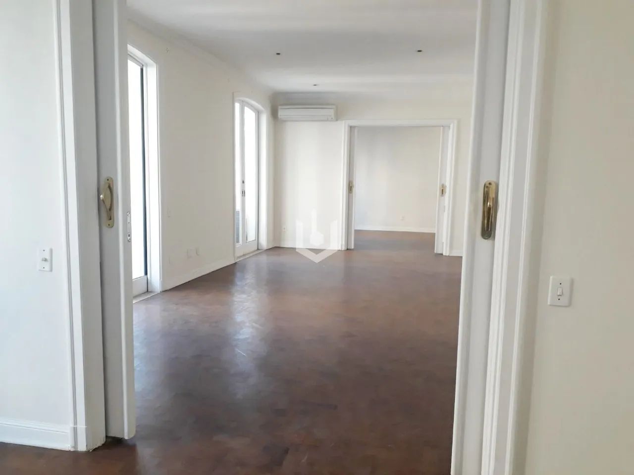Apartamento Amplo e Pronto para Morar com 204m² no Edifício Pádua Salles na Bela Vista - Foto 4