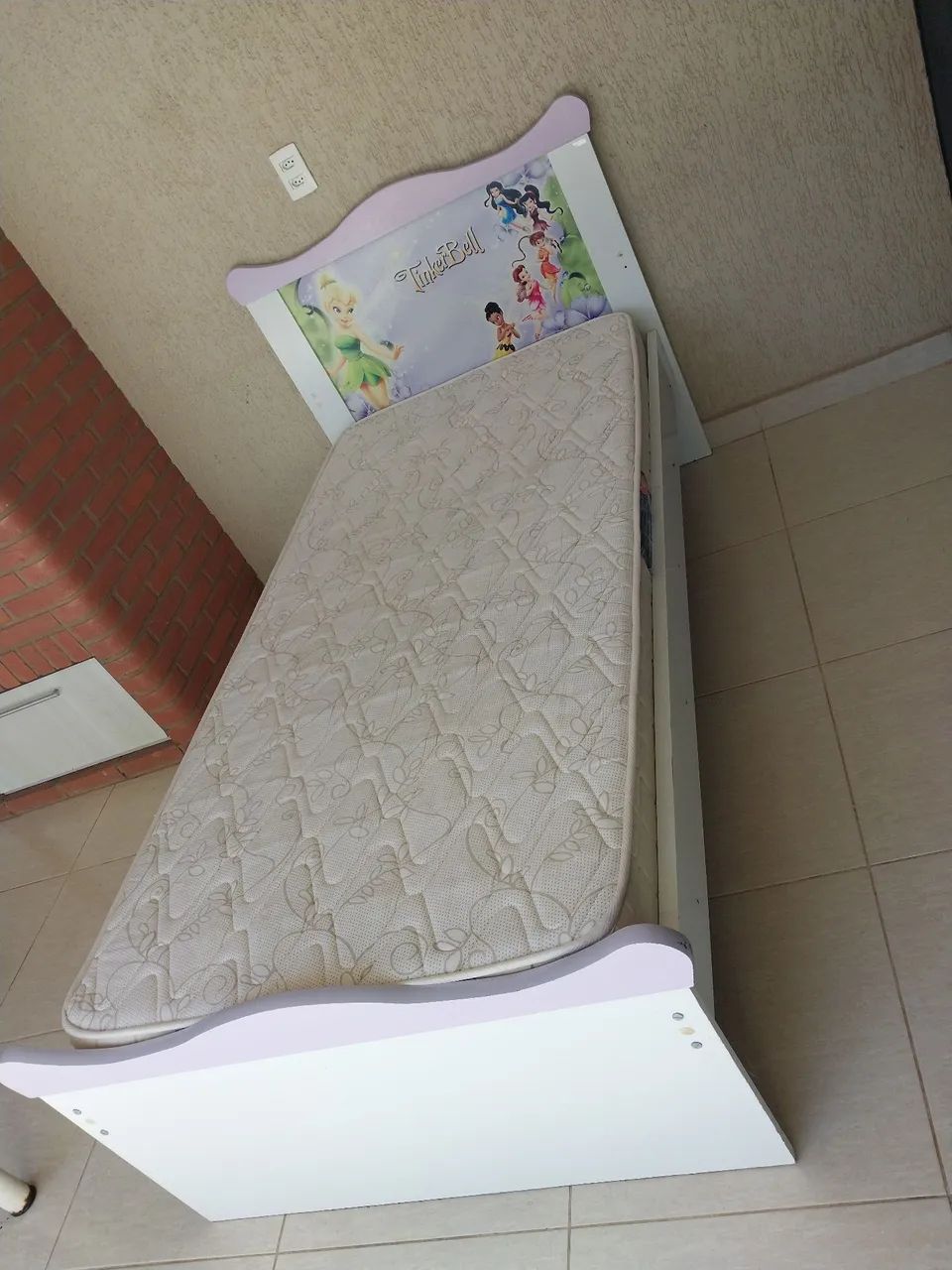 Cama de solteiro com colchão 
