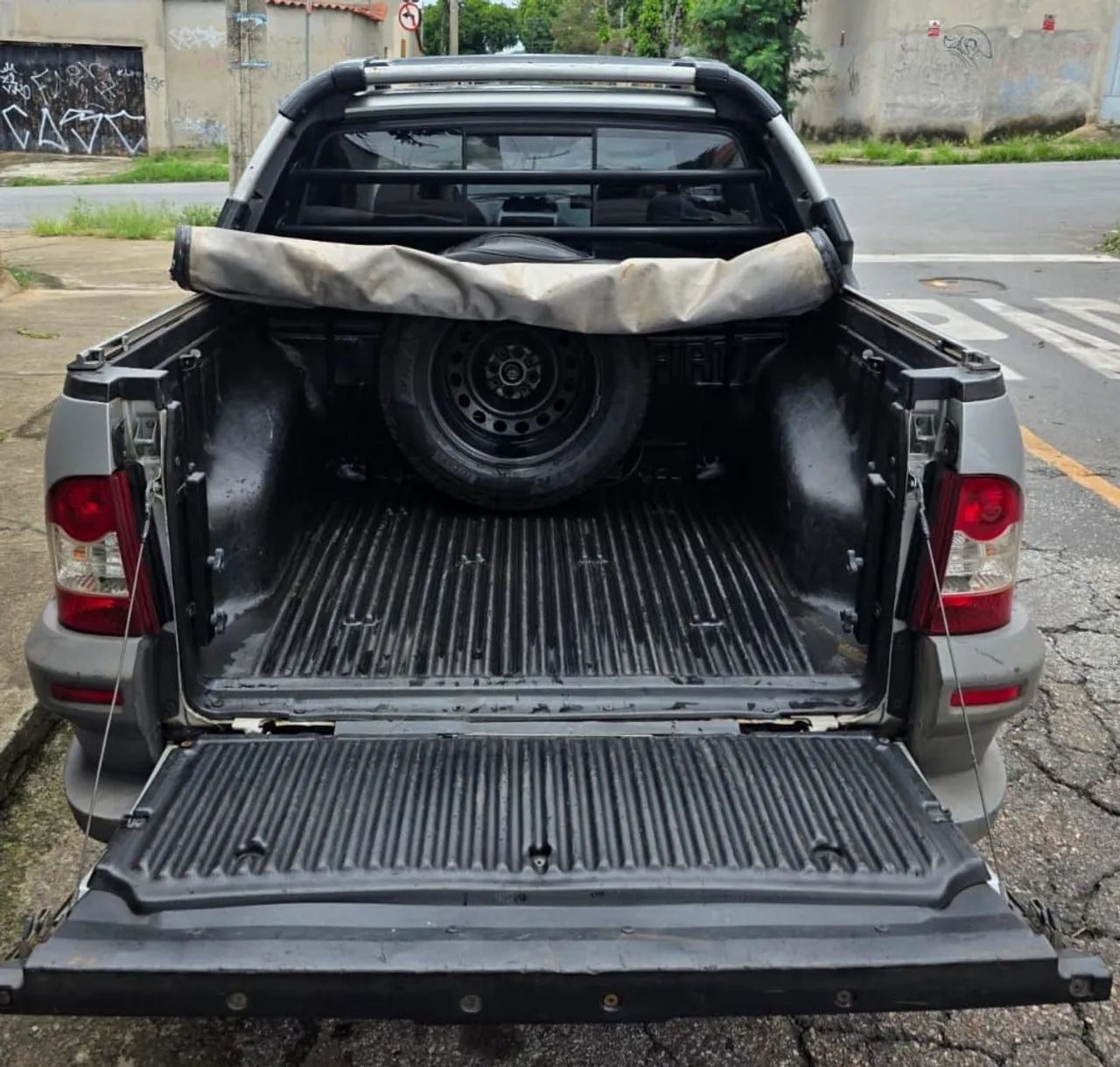 Fiat Strada Adventure1.8/ 1.8 Locker Flex CD 2010 - Foto 9