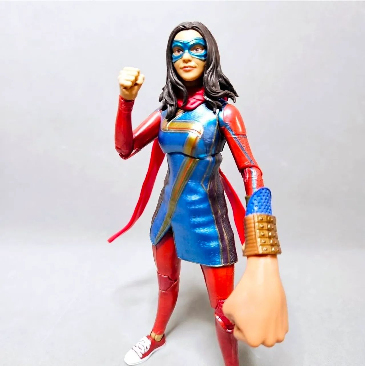 Miss Marvel (mão extra) marvel legends